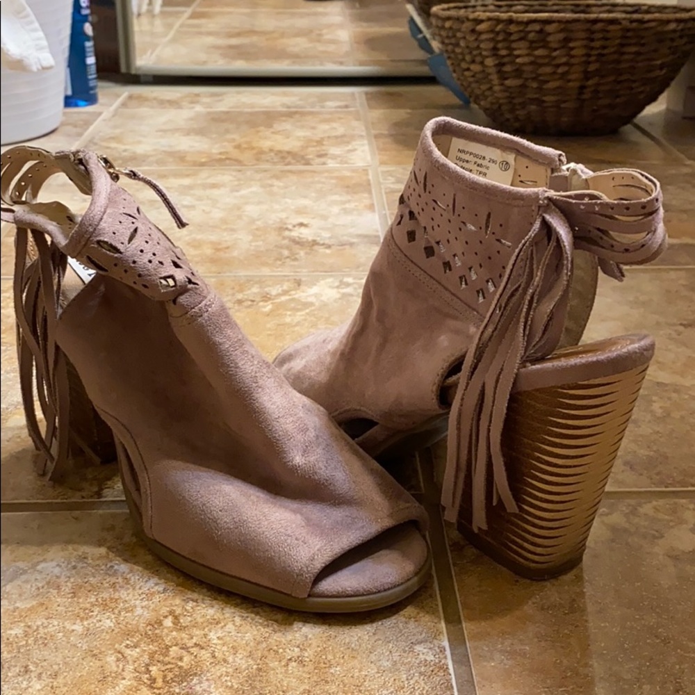 Sling back booties